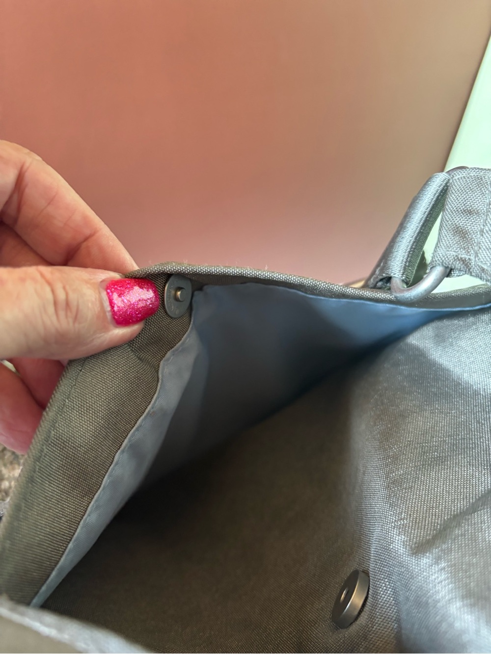 BAGGALLINI Gray Crossbody Organizer Bag, Matching RFID Wristlet - Picture 7 of 8